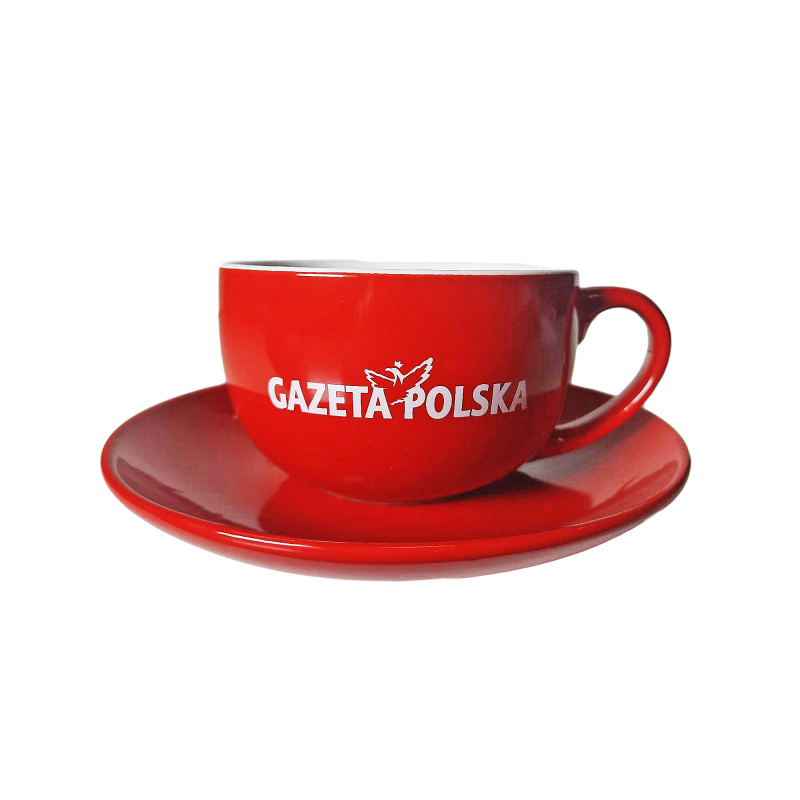 Czerwona Filiżanka z podstawką z logo : Gazeta Polska