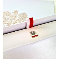 Ekskluzywna Flaga Polski z Atłasu w Prestiżowym Pudełku