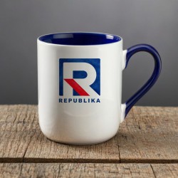 Kubek stylizowany na motyw akwareli